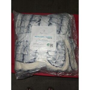 Royal Luxe Reversible Micromink to Faux-Sherpa Tie-Dye Throw, 50" x 60" Blue NWT